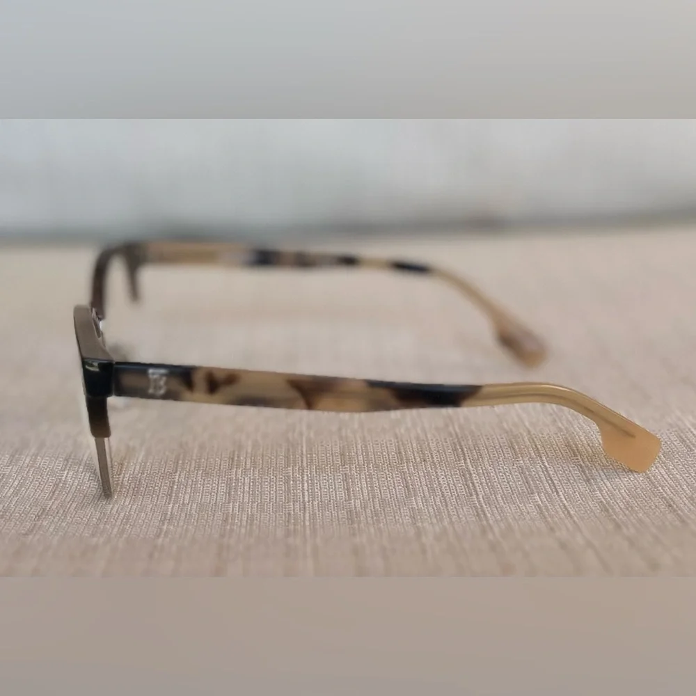 Burberry Birch BE2316 Tortoiseshell and Silver 1.75 Readers